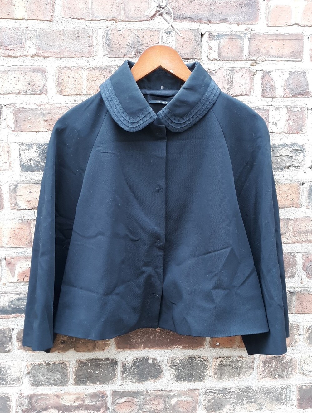 Elie Tahari Black Virgin Wool Blend Pleated Back Cropped Jacket Coat 10